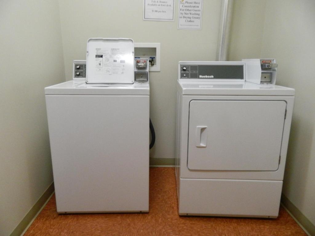 金鹰小屋酒店 北贝特尔福德 外观 照片